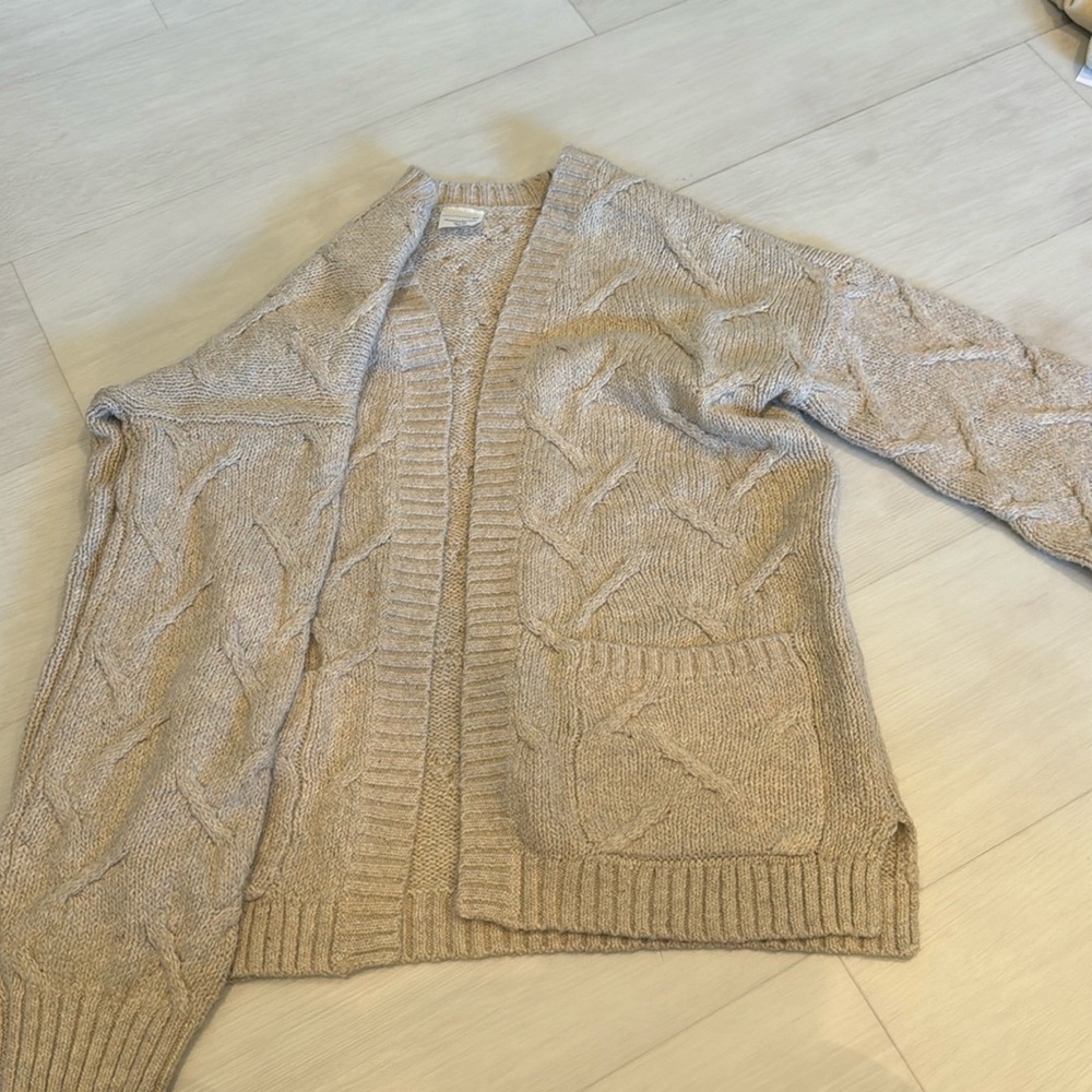 Abercrombie sweater